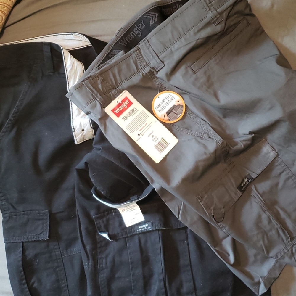 NWT WRANGLER Men's Cargo Shorts